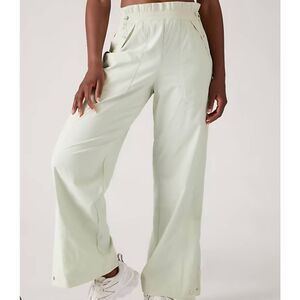 Athleta Pants Women's 6 Pale Green Trekkie High Rise Parachute Pant Stretch